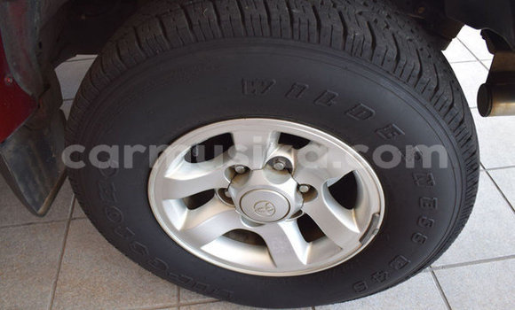 Acheter Occasion Voiture Toyota Hilux Rouge à Beitbridge, Matabeleland South Acheter Occasion Voiture Toyota Hilux Rouge à Beitbridge, Matabeleland South