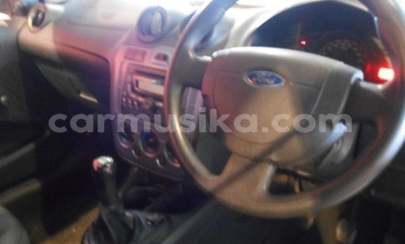 Acheter Occasion Voiture Ford Focus Blanc à Beitbridge, Matabeleland South Acheter Occasion Voiture Ford Focus Blanc à Beitbridge, Matabeleland South