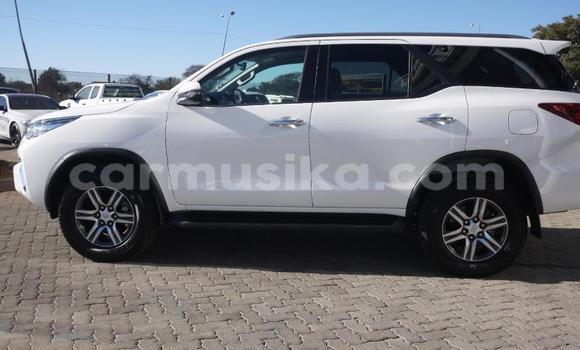 Tenga Tsaru Toyota Fortuner Chena Mota in Beitbridge in Matabeleland South Tenga Tsaru Toyota Fortuner Chena Mota in Beitbridge in Matabeleland South