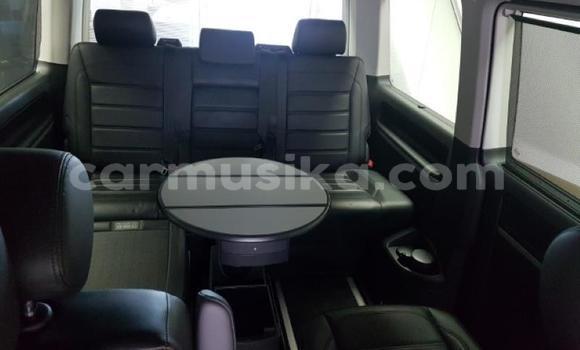 Tenga Tsaru Volkswagen Caravelle Bhuruu Mota in Beitbridge in Matabeleland South Tenga Tsaru Volkswagen Caravelle Bhuruu Mota in Beitbridge in Matabeleland South