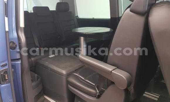 Tenga Tsaru Volkswagen Caravelle Bhuruu Mota in Beitbridge in Matabeleland South Tenga Tsaru Volkswagen Caravelle Bhuruu Mota in Beitbridge in Matabeleland South