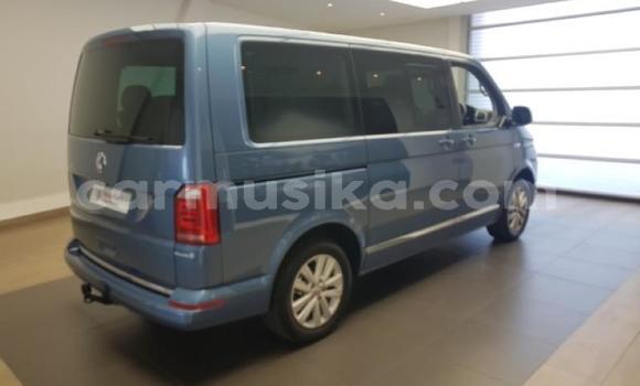 Tenga Tsaru Volkswagen Caravelle Bhuruu Mota in Beitbridge in Matabeleland South Tenga Tsaru Volkswagen Caravelle Bhuruu Mota in Beitbridge in Matabeleland South
