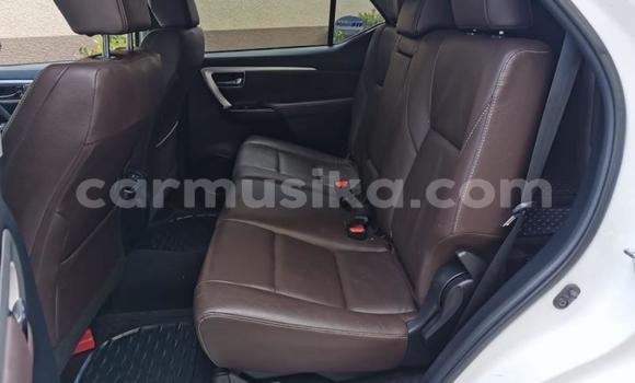 Buy Used Toyota Fortuner White Car in Beitbridge in Matabeleland South