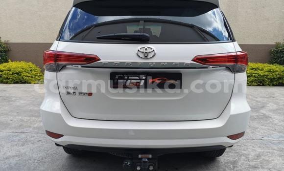 Tenga Tsaru Toyota Fortuner Chena Mota in Beitbridge in Matabeleland South Tenga Tsaru Toyota Fortuner Chena Mota in Beitbridge in Matabeleland South