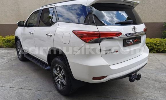 Tenga Tsaru Toyota Fortuner Chena Mota in Beitbridge in Matabeleland South Tenga Tsaru Toyota Fortuner Chena Mota in Beitbridge in Matabeleland South