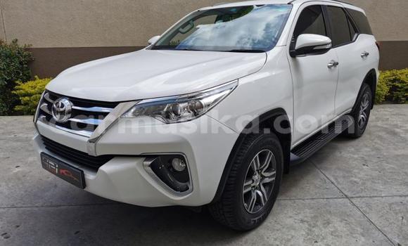 Tenga Tsaru Toyota Fortuner Chena Mota in Beitbridge in Matabeleland South Tenga Tsaru Toyota Fortuner Chena Mota in Beitbridge in Matabeleland South