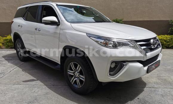 Tenga Tsaru Toyota Fortuner Chena Mota in Beitbridge in Matabeleland South Tenga Tsaru Toyota Fortuner Chena Mota in Beitbridge in Matabeleland South