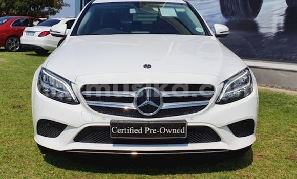 Tenga Tsaru Mercedes‒Benz C–Class Chena Mota in Harare in Harare