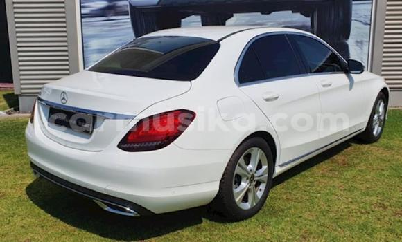 Tenga Tsaru Mercedes‒Benz C–Class Chena Mota in Harare in Harare Tenga Tsaru Mercedes‒Benz C–Class Chena Mota in Harare in Harare