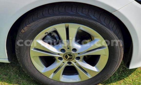 Tenga Tsaru Mercedes‒Benz C–Class Chena Mota in Harare in Harare Tenga Tsaru Mercedes‒Benz C–Class Chena Mota in Harare in Harare