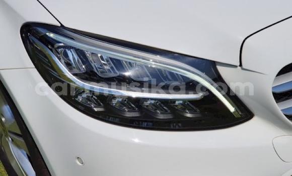 Tenga Tsaru Mercedes‒Benz C–Class Chena Mota in Harare in Harare Tenga Tsaru Mercedes‒Benz C–Class Chena Mota in Harare in Harare