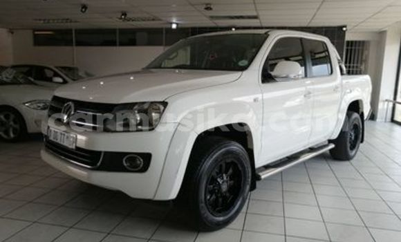 Nunua Ilio tumika Volkswagen Amarok Nyeupe Gari ndani ya Beitbridge nchini Matabeleland Kusini Nunua Ilio tumika Volkswagen Amarok Nyeupe Gari ndani ya Beitbridge nchini Matabeleland Kusini