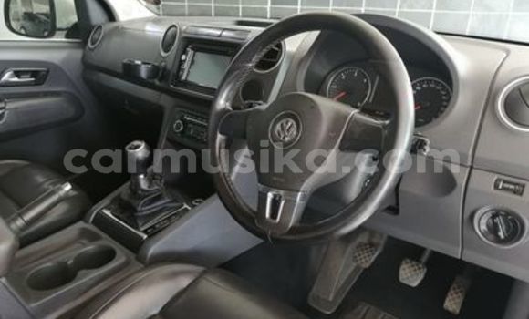 Nunua Ilio tumika Volkswagen Amarok Nyeupe Gari ndani ya Beitbridge nchini Matabeleland Kusini Nunua Ilio tumika Volkswagen Amarok Nyeupe Gari ndani ya Beitbridge nchini Matabeleland Kusini