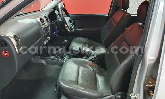 Acheter Occasion Voiture Isuzu KB Gris à Beitbridge, Matabeleland South Acheter Occasion Voiture Isuzu KB Gris à Beitbridge, Matabeleland South