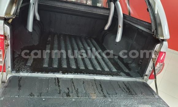 Acheter Occasion Voiture Isuzu KB Gris à Beitbridge, Matabeleland South Acheter Occasion Voiture Isuzu KB Gris à Beitbridge, Matabeleland South