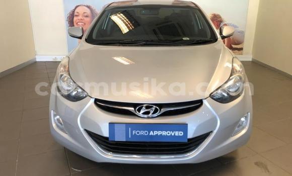 Nunua Ilio tumika Hyundai Elantra Fedha Gari ndani ya Beitbridge nchini Matabeleland Kusini