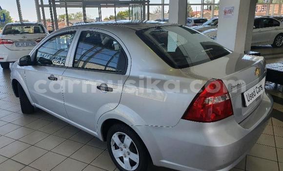 Acheter Occasion Voiture Chevrolet Aveo Blanc à Beitbridge, Matabeleland South Acheter Occasion Voiture Chevrolet Aveo Blanc à Beitbridge, Matabeleland South