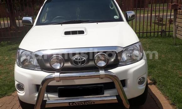 Acheter Occasion Voiture Toyota Hilux Blanc à Harare, Harare Acheter Occasion Voiture Toyota Hilux Blanc à Harare, Harare