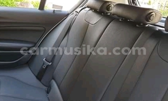 Acheter Occasion Voiture BMW 1er Blanc à Chitungwiza, Harare Acheter Occasion Voiture BMW 1er Blanc à Chitungwiza, Harare