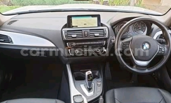 Acheter Occasion Voiture BMW 1er Blanc à Chitungwiza, Harare Acheter Occasion Voiture BMW 1er Blanc à Chitungwiza, Harare