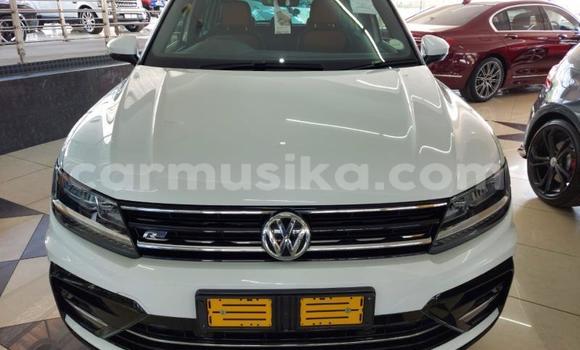 Acheter Occasion Voiture Volkswagen Tiguan Blanc à Harare, Harare