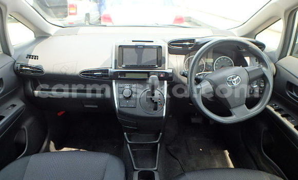 Tenga Tsaru Toyota Wish Zvimwe Mota in Beitbridge in Matabeleland South Tenga Tsaru Toyota Wish Zvimwe Mota in Beitbridge in Matabeleland South