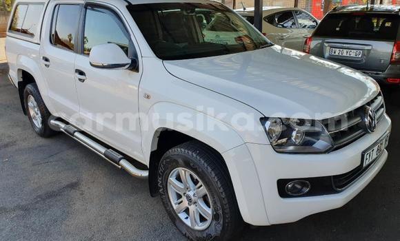 Nunua Ilio tumika Volkswagen Amarok Nyeupe Gari ndani ya Beitbridge nchini Matabeleland Kusini