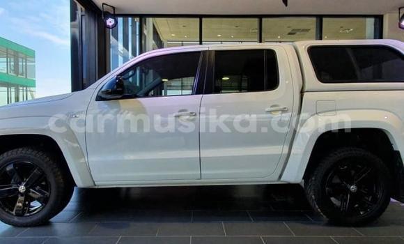 Nunua Ilio tumika Volkswagen Amarok Nyeupe Gari ndani ya Beitbridge nchini Matabeleland Kusini Nunua Ilio tumika Volkswagen Amarok Nyeupe Gari ndani ya Beitbridge nchini Matabeleland Kusini