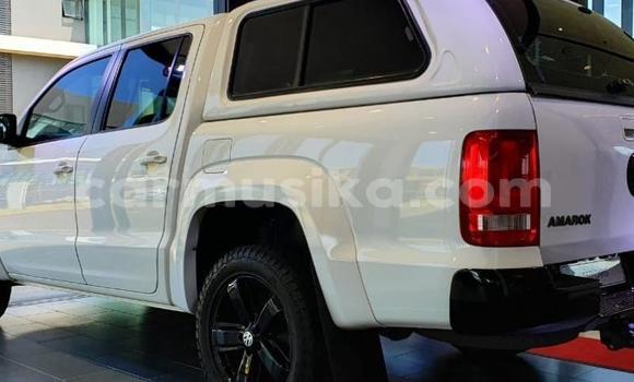 Nunua Ilio tumika Volkswagen Amarok Nyeupe Gari ndani ya Beitbridge nchini Matabeleland Kusini Nunua Ilio tumika Volkswagen Amarok Nyeupe Gari ndani ya Beitbridge nchini Matabeleland Kusini