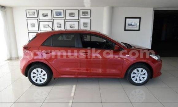 Acheter Occasion Voiture Kia Rio Beige à Beitbridge, Matabeleland South Acheter Occasion Voiture Kia Rio Beige à Beitbridge, Matabeleland South