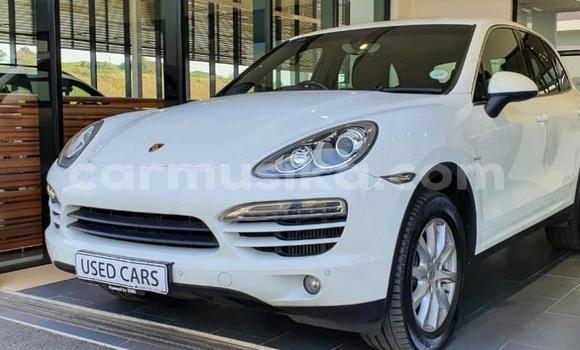Acheter Occasion Voiture Porsche Cayenne Blanc à Beitbridge, Matabeleland South Acheter Occasion Voiture Porsche Cayenne Blanc à Beitbridge, Matabeleland South