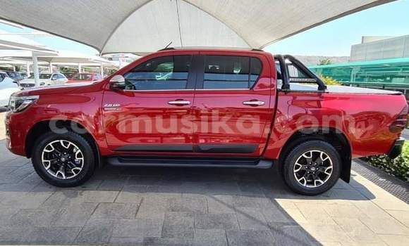Tenga Tsaru Toyota Hilux Zvimwe Mota in Beitbridge in Matabeleland South Tenga Tsaru Toyota Hilux Zvimwe Mota in Beitbridge in Matabeleland South