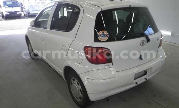 Nunua Ilio tumika Toyota Vitz Nyeupe Gari ndani ya Beitbridge nchini Matabeleland Kusini Nunua Ilio tumika Toyota Vitz Nyeupe Gari ndani ya Beitbridge nchini Matabeleland Kusini