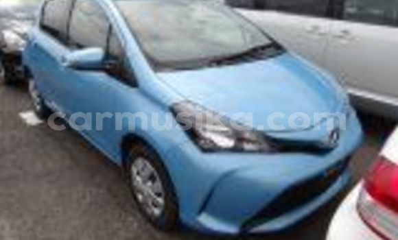 Nunua Ilio tumika Toyota Vitz Bluu Gari ndani ya Beitbridge nchini Matabeleland Kusini