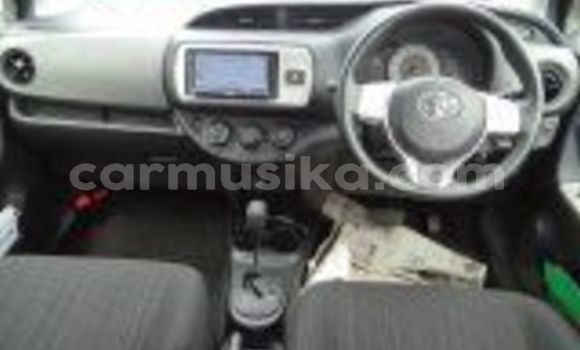 Tenga Tsaru Toyota Vitz Bhuruu Mota in Beitbridge in Matabeleland South Tenga Tsaru Toyota Vitz Bhuruu Mota in Beitbridge in Matabeleland South
