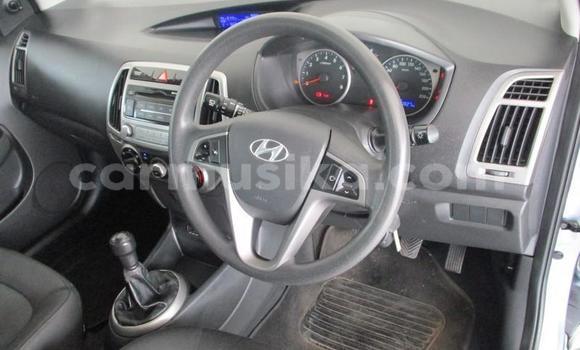Acheter Occasion Voiture Hyundai i20 Gris à Beitbridge, Matabeleland South Acheter Occasion Voiture Hyundai i20 Gris à Beitbridge, Matabeleland South