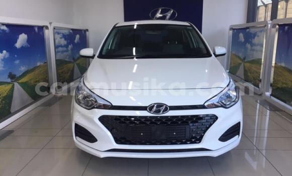 Tenga Tsaru Hyundai i20 Chena Mota in Beitbridge in Matabeleland South