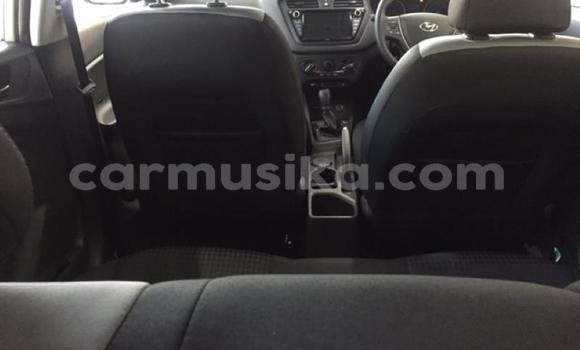 Acheter Occasion Voiture Hyundai i20 Blanc à Beitbridge, Matabeleland South Acheter Occasion Voiture Hyundai i20 Blanc à Beitbridge, Matabeleland South