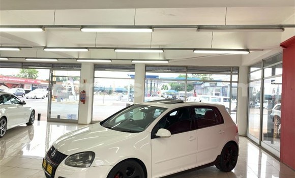 Tenga Tsaru Volkswagen Golf Chena Mota in Beitbridge in Matabeleland South Tenga Tsaru Volkswagen Golf Chena Mota in Beitbridge in Matabeleland South