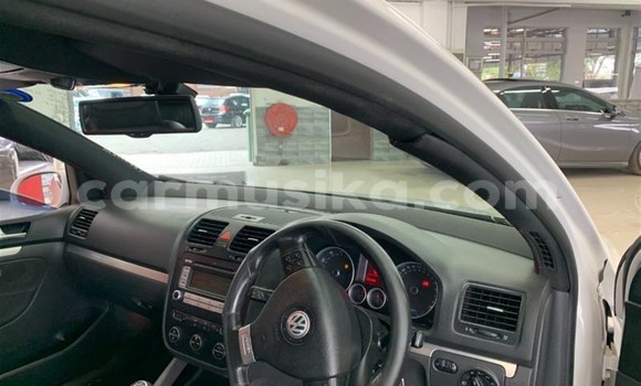 Tenga Tsaru Volkswagen Golf Chena Mota in Beitbridge in Matabeleland South Tenga Tsaru Volkswagen Golf Chena Mota in Beitbridge in Matabeleland South