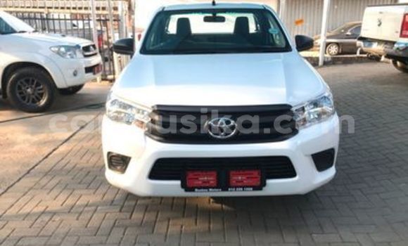 Tenga Tsaru Toyota Hilux Chena Mota in Beitbridge in Matabeleland South Tenga Tsaru Toyota Hilux Chena Mota in Beitbridge in Matabeleland South