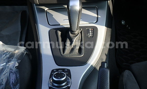 Nunua Ilio tumika BMW 3–Series Nyeupe Gari ndani ya Beitbridge nchini Matabeleland Kusini Nunua Ilio tumika BMW 3–Series Nyeupe Gari ndani ya Beitbridge nchini Matabeleland Kusini