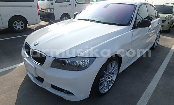 Nunua Ilio tumika BMW 3–Series Nyeupe Gari ndani ya Beitbridge nchini Matabeleland Kusini Nunua Ilio tumika BMW 3–Series Nyeupe Gari ndani ya Beitbridge nchini Matabeleland Kusini