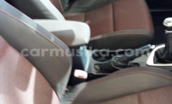 Buy Used Toyota Auris Silver Car in Beitbridge in Matabeleland South Buy Used Toyota Auris Silver Car in Beitbridge in Matabeleland South