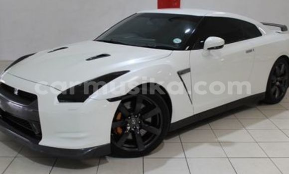 Acheter Occasion Voiture Nissan GT-R Blanc à Beitbridge, Matabeleland South Acheter Occasion Voiture Nissan GT-R Blanc à Beitbridge, Matabeleland South