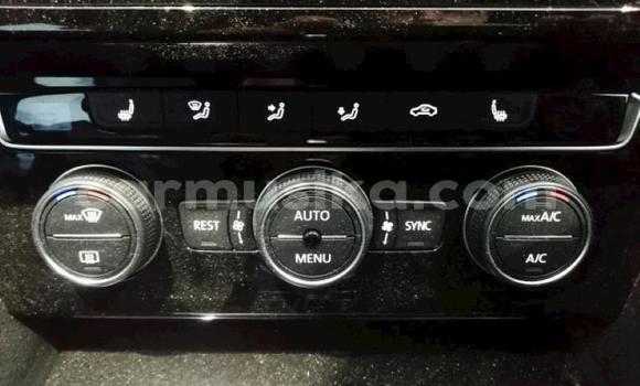 Acheter Occasion Voiture Volkswagen Arteon Gris à Beitbridge, Matabeleland South Acheter Occasion Voiture Volkswagen Arteon Gris à Beitbridge, Matabeleland South