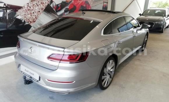 Acheter Occasion Voiture Volkswagen Arteon Gris à Beitbridge, Matabeleland South Acheter Occasion Voiture Volkswagen Arteon Gris à Beitbridge, Matabeleland South