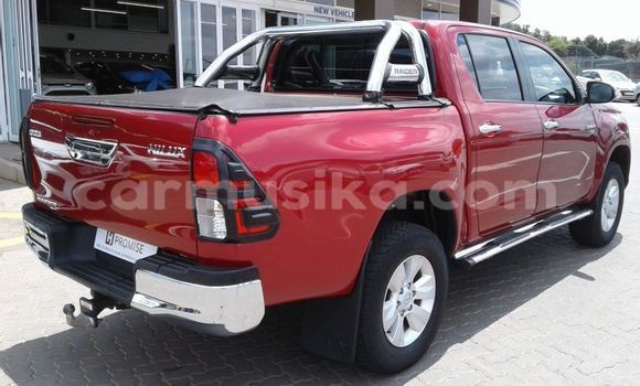 Buy Used Toyota Hilux Red Car in Beitbridge in Matabeleland South Buy Used Toyota Hilux Red Car in Beitbridge in Matabeleland South