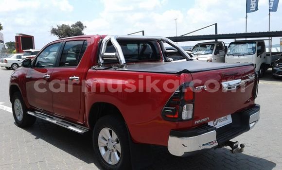 Buy Used Toyota Hilux Red Car in Beitbridge in Matabeleland South Buy Used Toyota Hilux Red Car in Beitbridge in Matabeleland South
