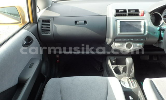 Nunua Ilio tumika Honda Fit Nyingine Gari ndani ya Beitbridge nchini Matabeleland Kusini Nunua Ilio tumika Honda Fit Nyingine Gari ndani ya Beitbridge nchini Matabeleland Kusini